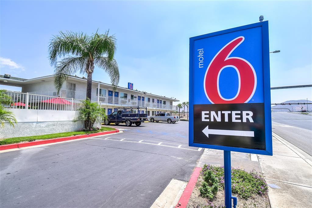 Motel 6-Fontana, Ca Buitenkant foto